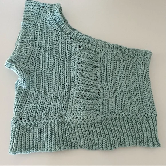 Handmade Crop Top - Picture 3 of 7